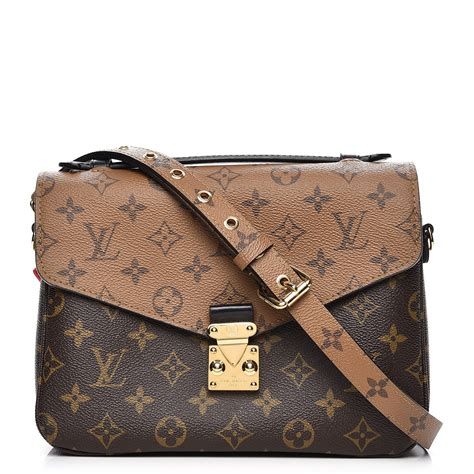 louis vuitton pochette nera|louis vuitton reverse monogram pochette metis.